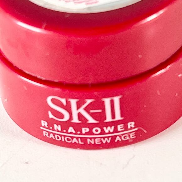 SK-II R.N.A. Power Radical New Age Face Cream Moisturizer Travel .08oz 2.5ml New - Picture 2 of 6